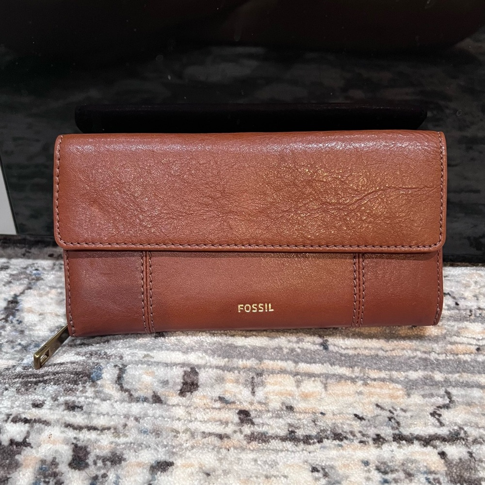Fossil Jori Flap Clutch Brown Leather Wallet